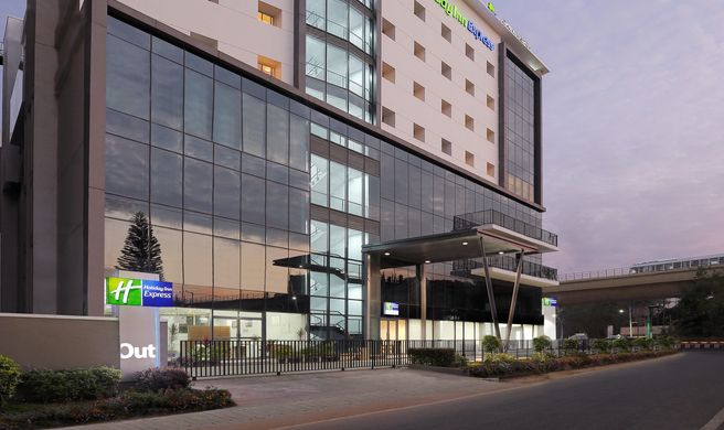 Holiday Inn Express Bengaluru Yeshwantpu Exterior