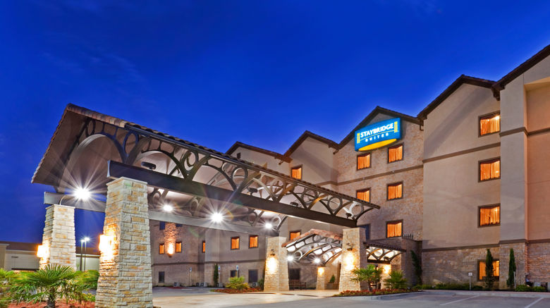 Staybridge Suites DFW Airport North Exterior. Images powered by <a href="https://www.leonardoworldwide.com" target="_blank" rel="noopener">Leonardo</a>.