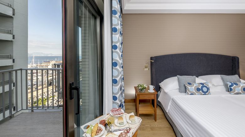 <b>Hotel Royal Continental Room</b>. Images powered by <a href="https://www.leonardoworldwide.com/" title="Leonardo Worldwide" target="_blank">Leonardo</a>.