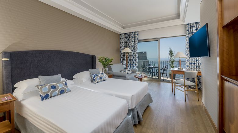 <b>Hotel Royal Continental Suite</b>. Images powered by <a href="https://www.leonardoworldwide.com/" title="Leonardo Worldwide" target="_blank">Leonardo</a>.