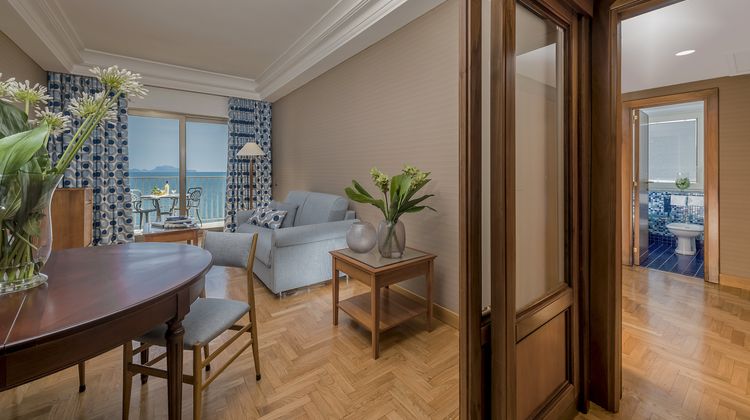 Hotel Royal Continental Room