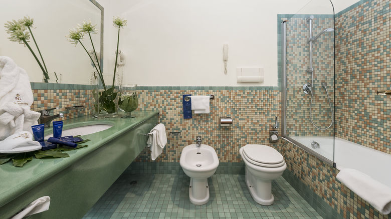 <b>Hotel Royal Continental Room</b>. Images powered by <a href="https://www.leonardoworldwide.com/" title="Leonardo Worldwide" target="_blank">Leonardo</a>.