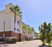 Candlewood Suites North San Diego Exterior