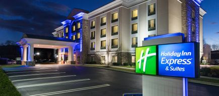 Holiday Inn Express & Suites Stroudsburg Exterior