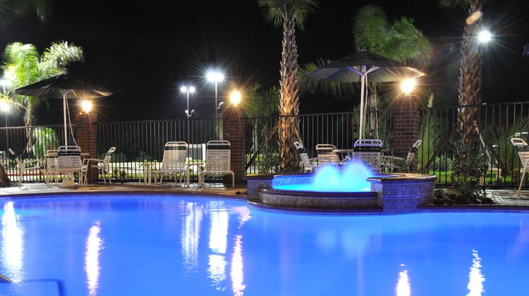 Holiday Inn Express Hotel & Suites Pool