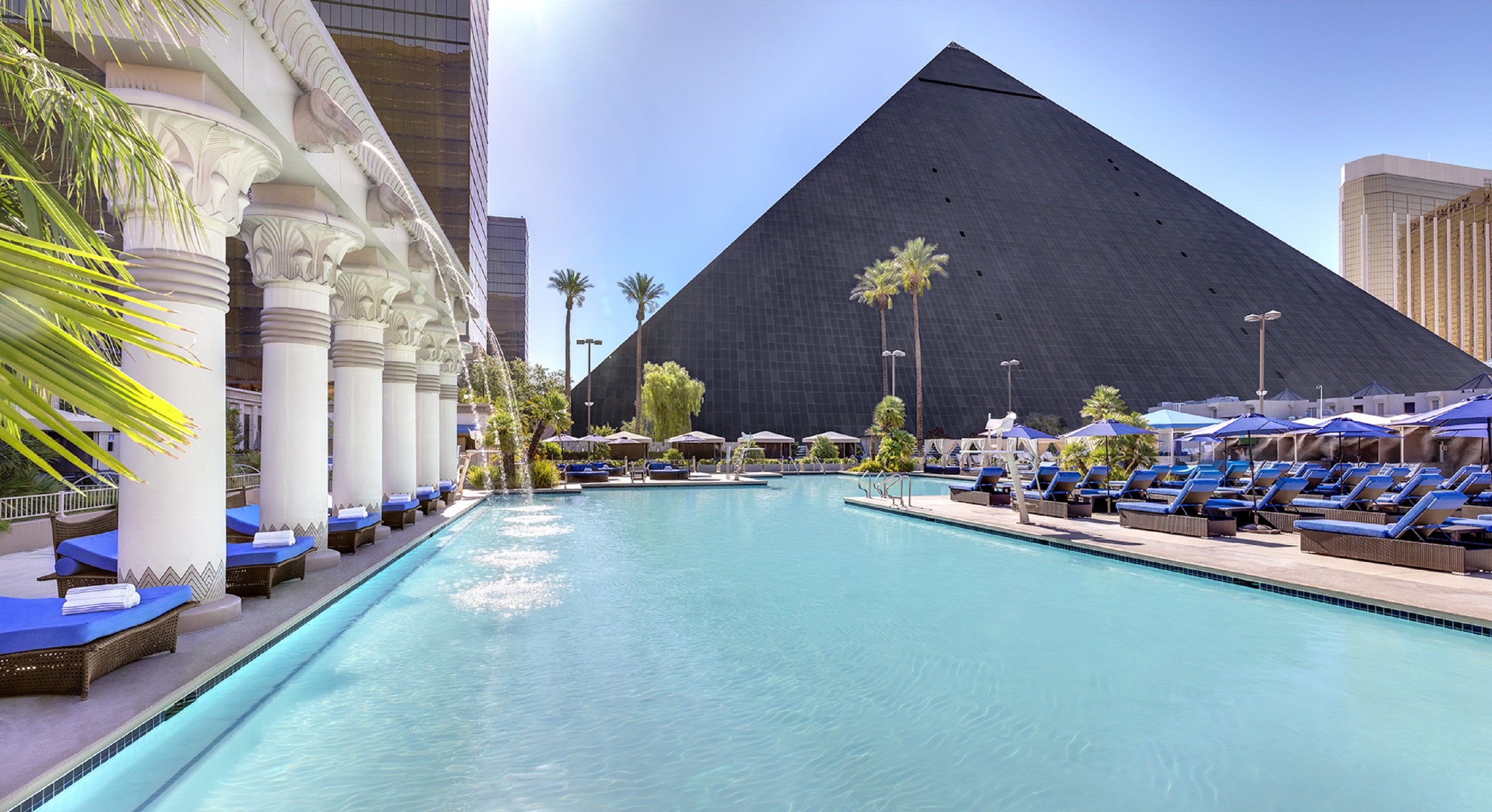 Luxor Hotel Casino Las Vegas NV Hotels First Class Hotels in