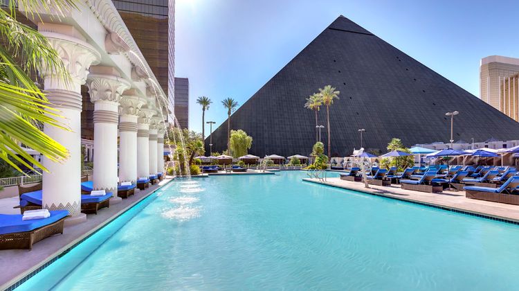 Luxor Hotel & Casino Pool