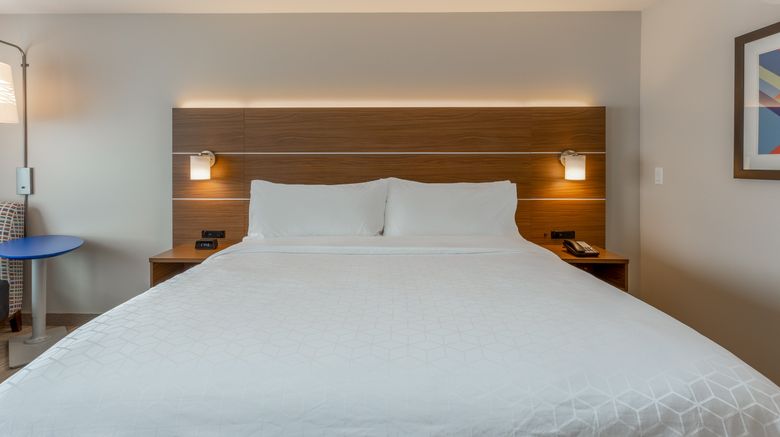 <b>Holiday Inn Express & Suites Rice Lake Room</b>. Images powered by <a href="https://www.leonardoworldwide.com/" title="Leonardo Worldwide" target="_blank">Leonardo</a>.