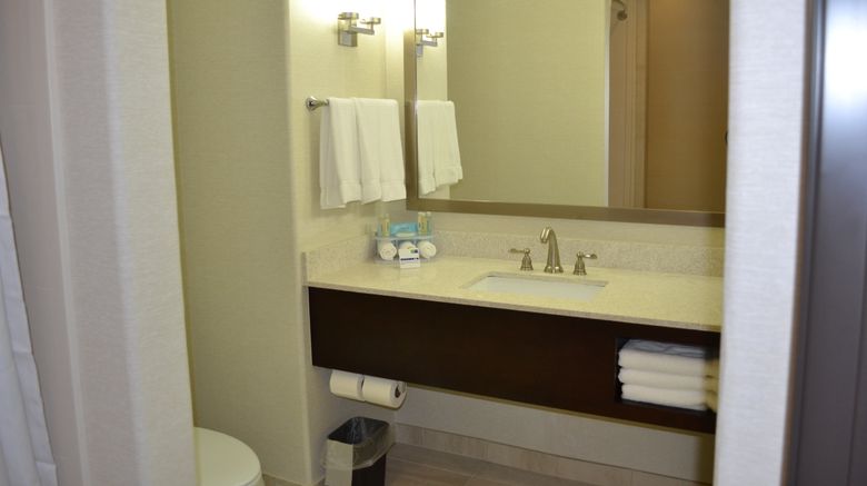 <b>Holiday Inn Express & Suites Duncan Room</b>. Images powered by <a href="https://www.leonardoworldwide.com/" title="Leonardo Worldwide" target="_blank">Leonardo</a>.