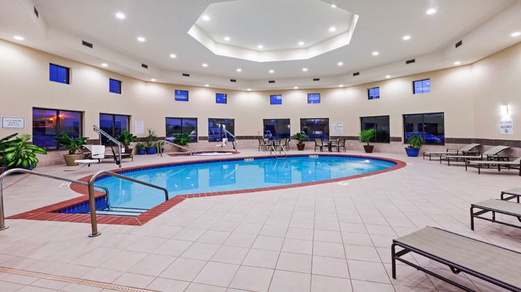 Holiday Inn Express & Suites Duncan Pool