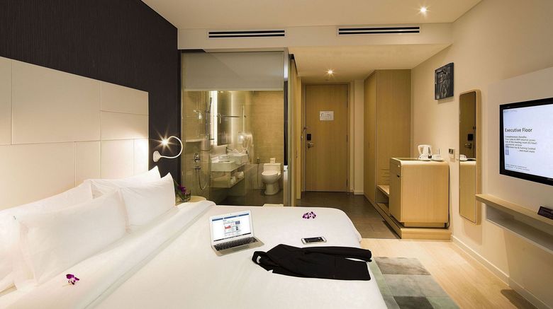 <b>Liberty Central Saigon Riverside Room</b>. Images powered by <a href=https://www.travelagewest.com/Hotels/Ho-Chi-Minh-City-Vietnam/