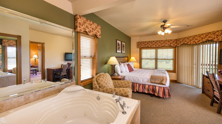 <b>Westgate Branson Woods Resort & Cabins Room</b>. Images powered by <a href="https://www.leonardoworldwide.com/" title="Leonardo Worldwide" target="_blank">Leonardo</a>.