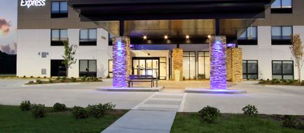 Holiday Inn Express Jasper Exterior