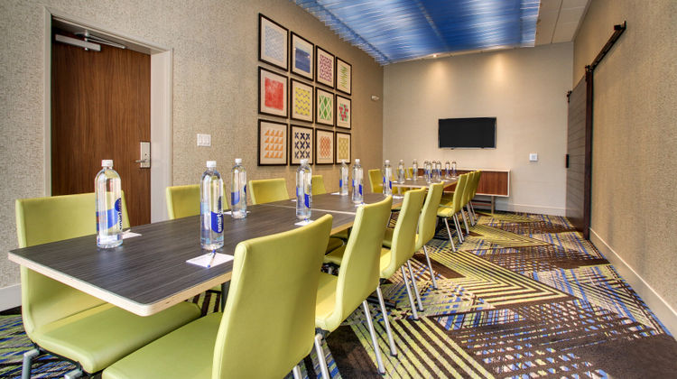 Holiday Inn Express & Suites Summerville Meeting