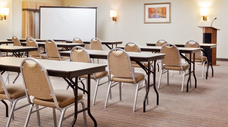 Holiday Inn Express Hotel & Suites Meeting