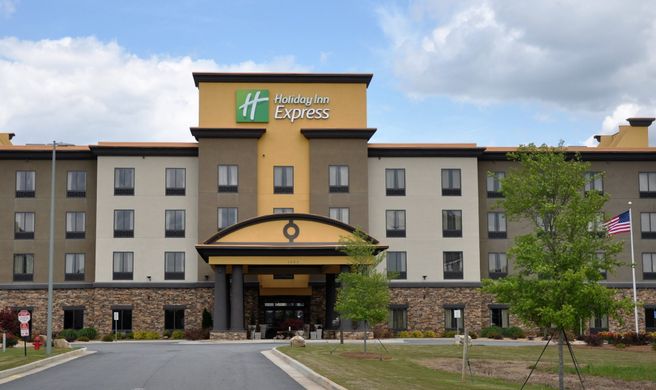 Holiday Inn Express Ntl Fairground Area Exterior