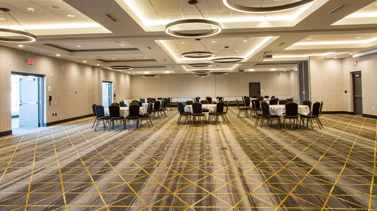 Holiday Inn & Suites Mount Pleasant Ballroom