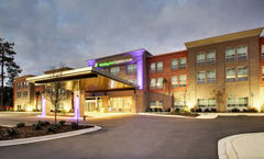 Holiday Inn Express/Suites Charleston NE
