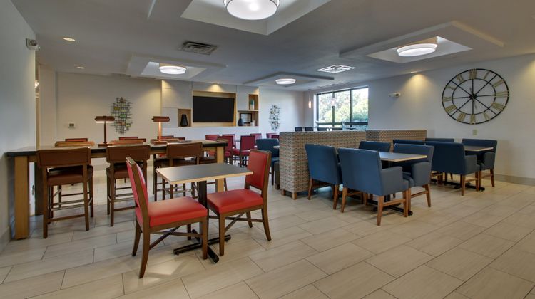 Holiday Inn Express Hotel & Suites Restaurant