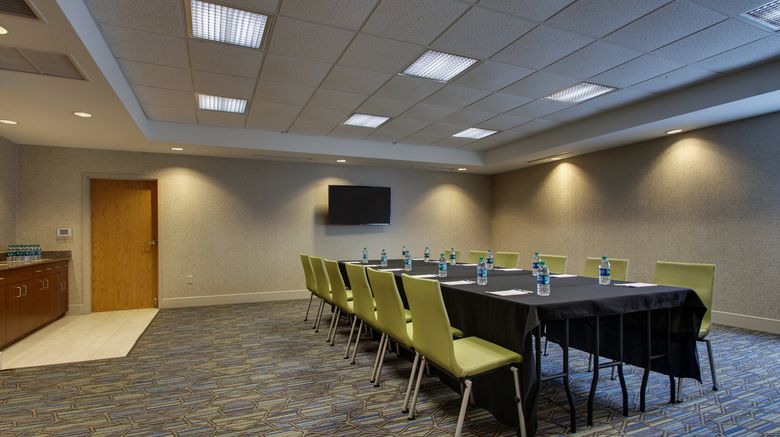 <b>Holiday Inn Express Hotel & Suites Meeting</b>. Images powered by <a href="https://www.leonardoworldwide.com/" title="Leonardo Worldwide" target="_blank">Leonardo</a>.