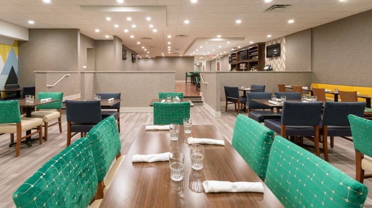 Holiday Inn Marquette Restaurant