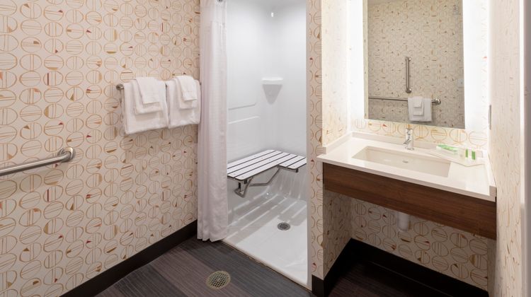 Holiday Inn Marquette Room