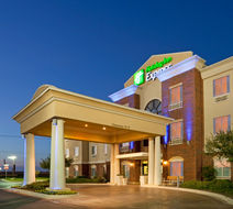 Holiday Inn Express Hotel & Suites Exterior