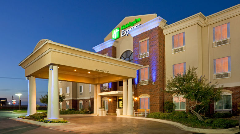 <b>Holiday Inn Express Hotel & Suites Exterior</b>. Images powered by <a href="https://www.leonardoworldwide.com/" title="Leonardo Worldwide" target="_blank">Leonardo</a>.
