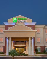 Holiday Inn Express Hotel & Suites