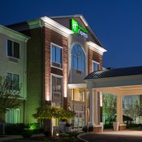 Holiday Inn Express Warren