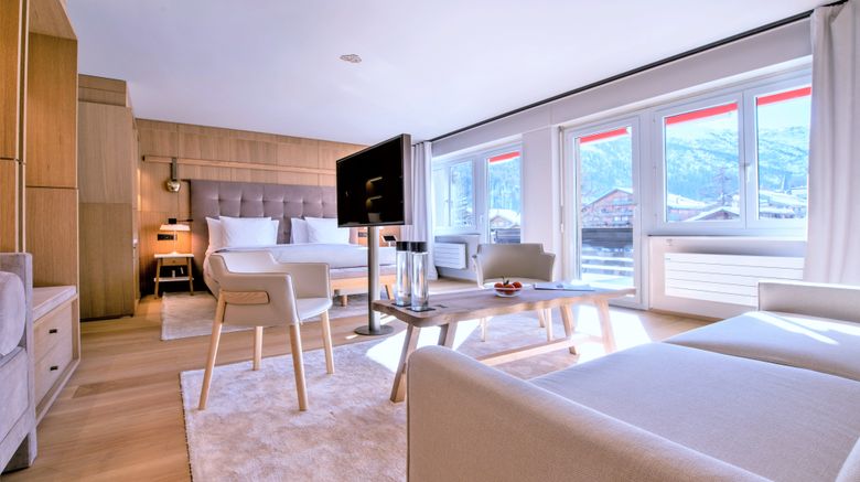<b>Hotel Schweizerhof Suite</b>. Images powered by <a href="https://www.leonardoworldwide.com/" title="Leonardo Worldwide" target="_blank">Leonardo</a>.