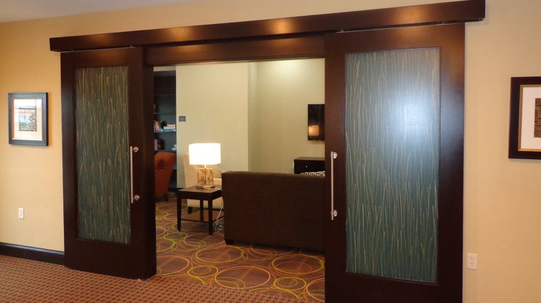 <b>Staybridge Suites Longview Lobby</b>. Images powered by <a href="https://www.leonardoworldwide.com/" title="Leonardo Worldwide" target="_blank">Leonardo</a>.