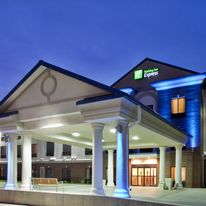 Holiday Inn Express & Suites McPherson