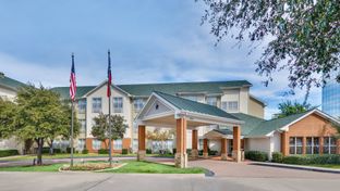 Candlewood Suites Market Center