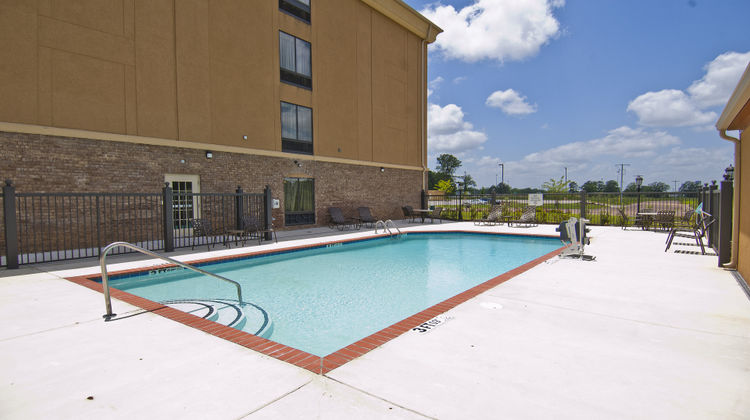 Holiday Inn Express Jackson/Pearl Arpt Pool