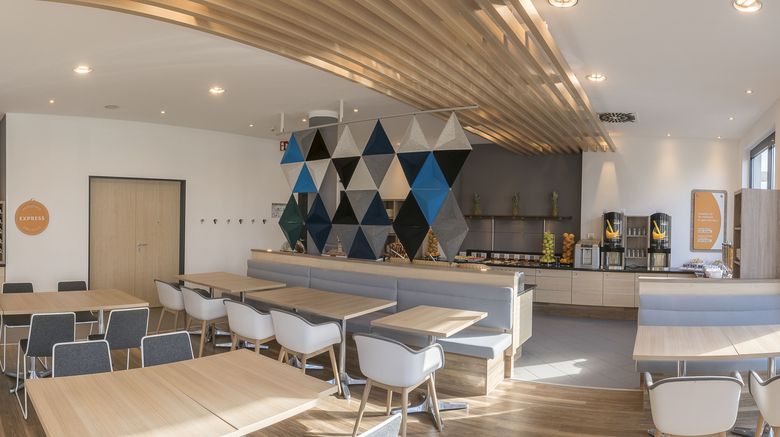 <b>Holiday Inn Express Munich Messe Restaurant</b>. Images powered by <a href="https://www.leonardoworldwide.com/" title="Leonardo Worldwide" target="_blank">Leonardo</a>.