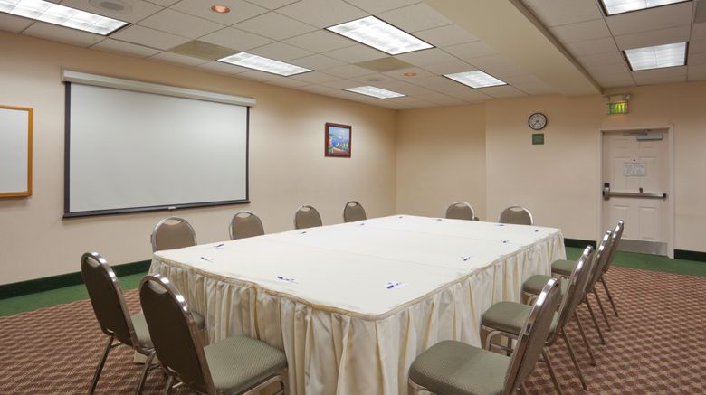 <b>Holiday Inn Express Hotel & Suites Meeting</b>. Images powered by <a href="https://www.leonardoworldwide.com/" title="Leonardo Worldwide" target="_blank">Leonardo</a>.
