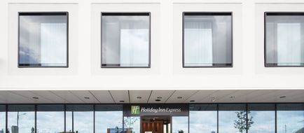 Holiday Inn Express Munich City West Exterior