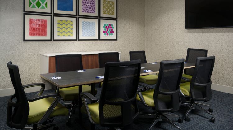 Holiday Inn Express & Suites Meeting