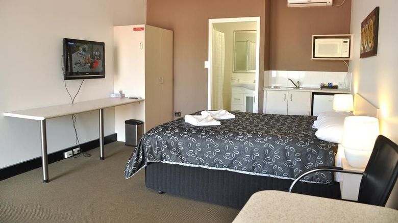 <b>Pinjarra Resort Room</b>. Images powered by <a href="https://www.leonardoworldwide.com/" title="Leonardo Worldwide" target="_blank">Leonardo</a>.