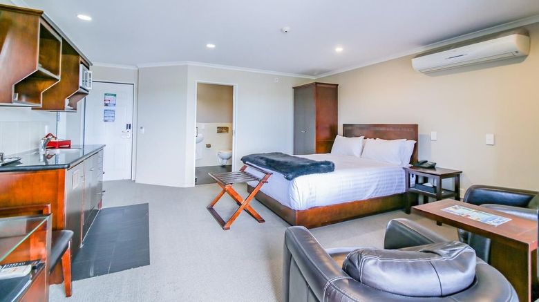 <b>Aotea Motor Lodge Room</b>. Images powered by <a href="https://www.leonardoworldwide.com/" title="Leonardo Worldwide" target="_blank">Leonardo</a>.