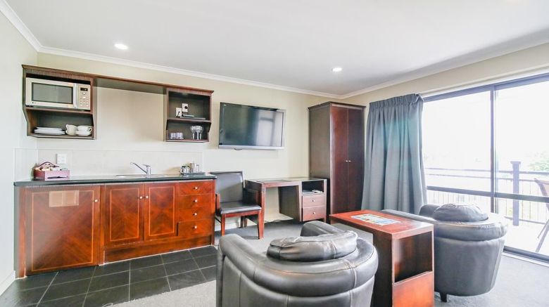<b>Aotea Motor Lodge Room</b>. Images powered by <a href="https://www.leonardoworldwide.com/" title="Leonardo Worldwide" target="_blank">Leonardo</a>.