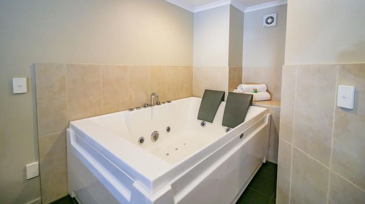 Aotea Motor Lodge Room