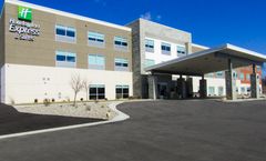 Holiday Inn Express & Suites Coldwater