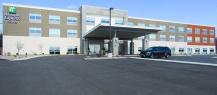 Holiday Inn Express & Suites Coldwater Exterior