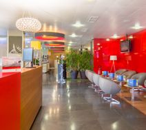 Holiday Inn Express Saint-Nazaire Lobby
