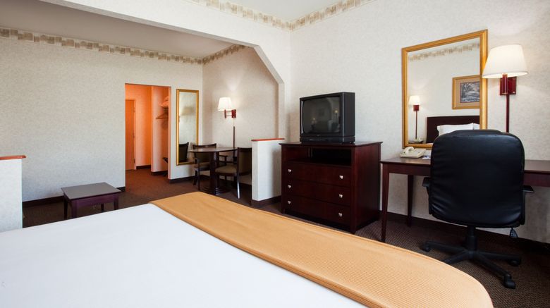 <b>Holiday Inn Express Room</b>. Images powered by <a href="https://www.leonardoworldwide.com/" title="Leonardo Worldwide" target="_blank">Leonardo</a>.
