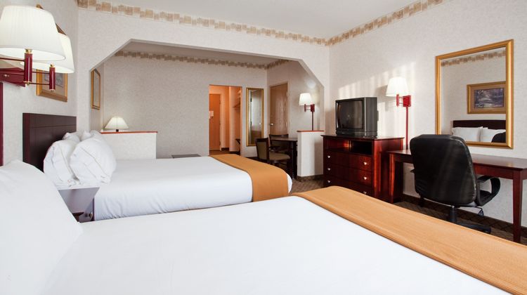 Holiday Inn Express Room