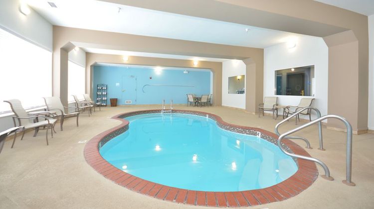 Holiday Inn Express Hotel & Suites Pool