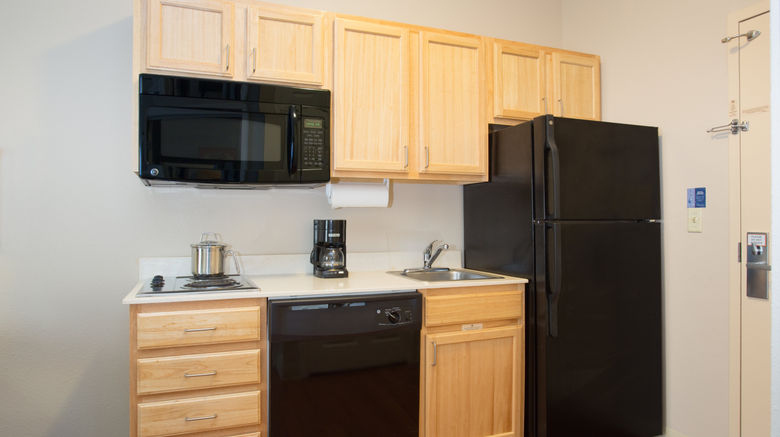 <b>Candlewood Suites at Grand Prairie Room</b>. Images powered by <a href="https://www.leonardoworldwide.com/" title="Leonardo Worldwide" target="_blank">Leonardo</a>.